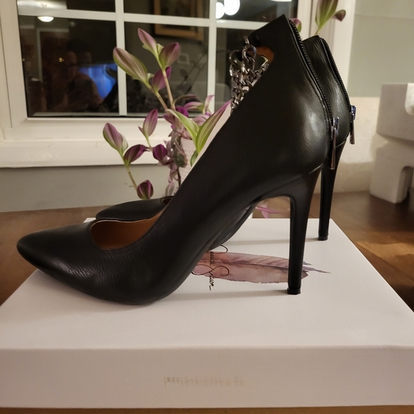 Jessica Simpson Halliyte Heels - Picture 2 of 5